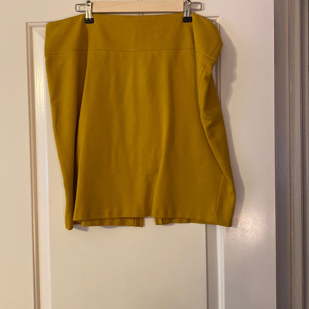 INC size 16 gold skirt